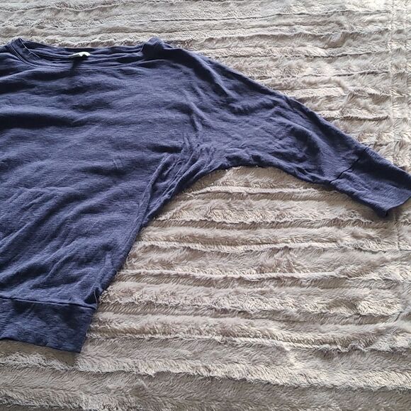 Paraphrase Navy Sweater - Picture 5 of 8